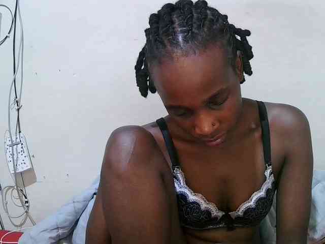pritty-amber webcam