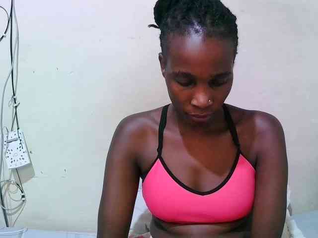 pritty-amber webcam