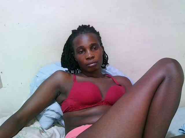 pritty-amber Live Webcam on BongaCams