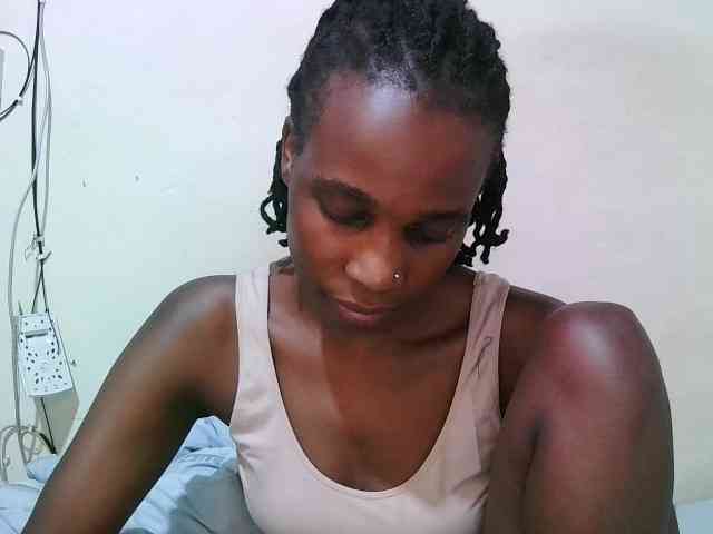 pritty-amber webcam