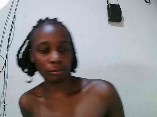 pritty-amber webcam