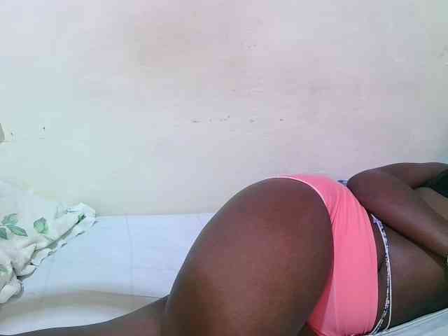 pritty-amber webcam