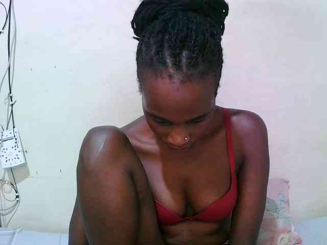 pritty-amber webcam