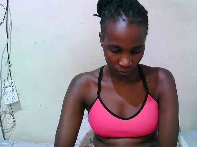pritty-amber webcam