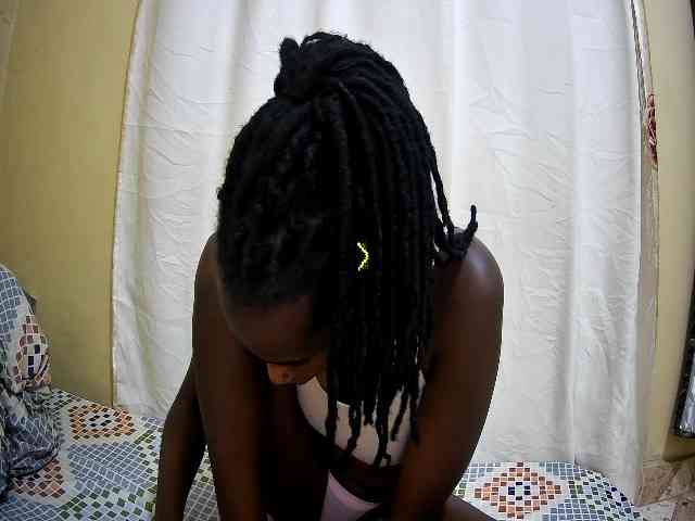pritty-amber webcam