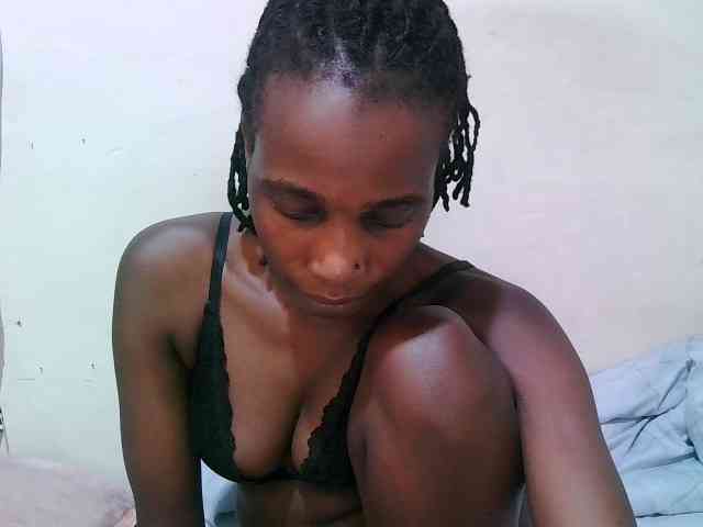 pritty-amber webcam