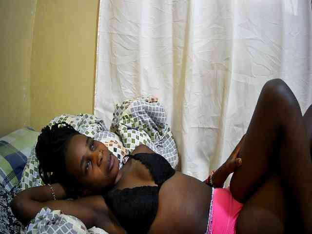 pritty-amber webcam