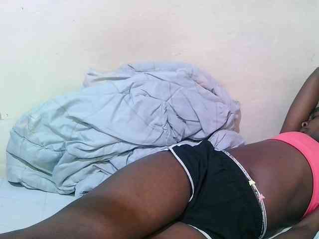 pritty-amber webcam