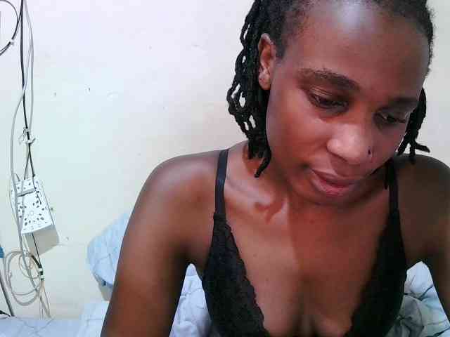 pritty-amber webcam