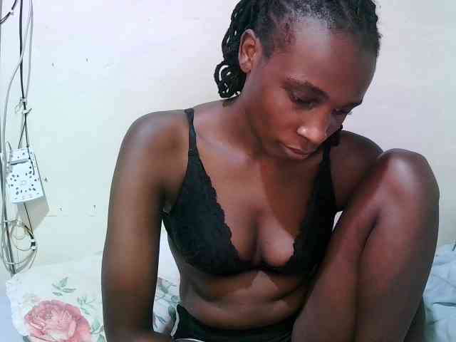 pritty-amber webcam