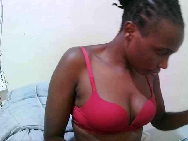 pritty-amber webcam