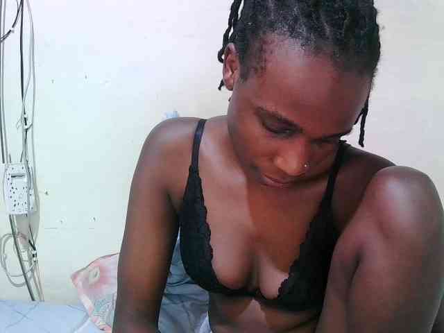 pritty-amber webcam