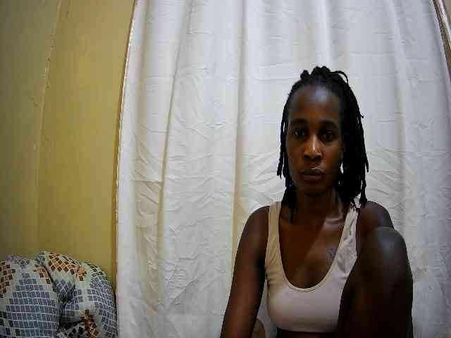 pritty-amber webcam