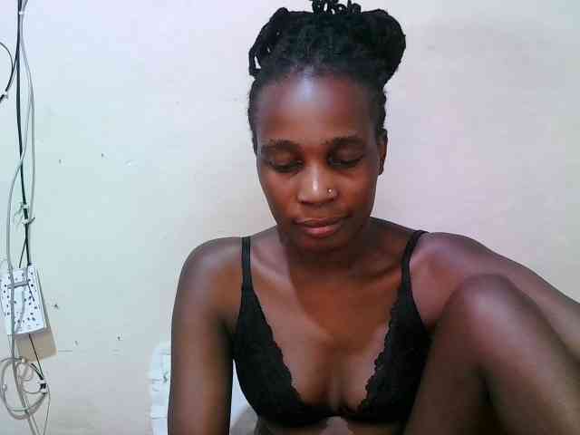 pritty-amber webcam