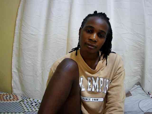 pritty-amber webcam