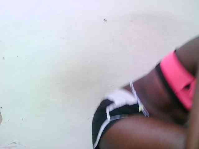 pritty-amber webcam
