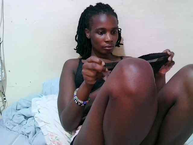 pritty-amber webcam