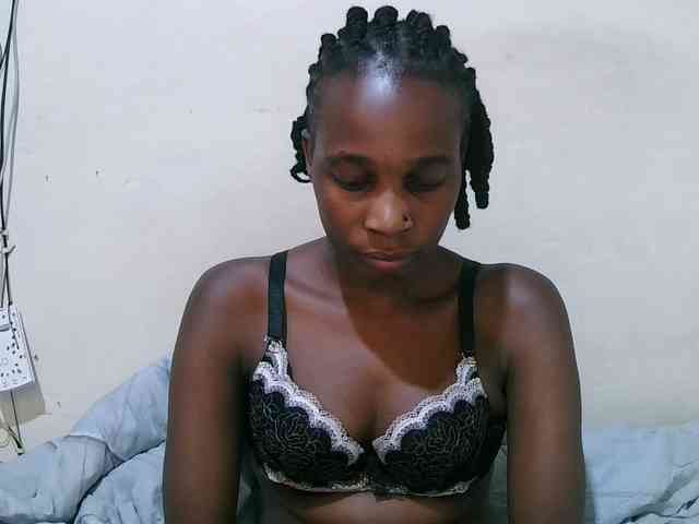 pritty-amber webcam