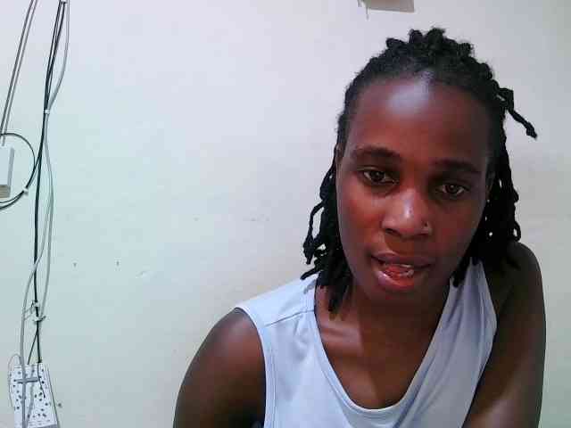 pritty-amber webcam