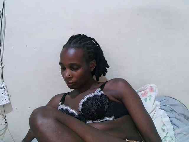pritty-amber webcam