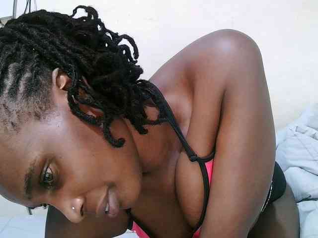 pritty-amber webcam