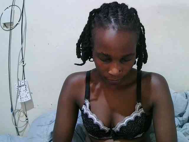 pritty-amber webcam