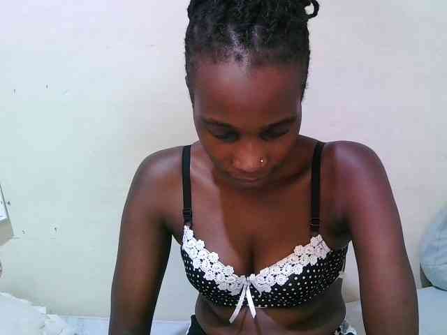 pritty-amber webcam