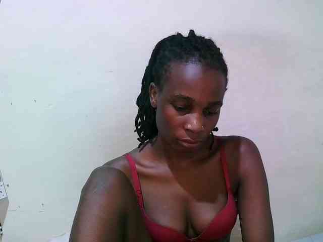 pritty-amber webcam