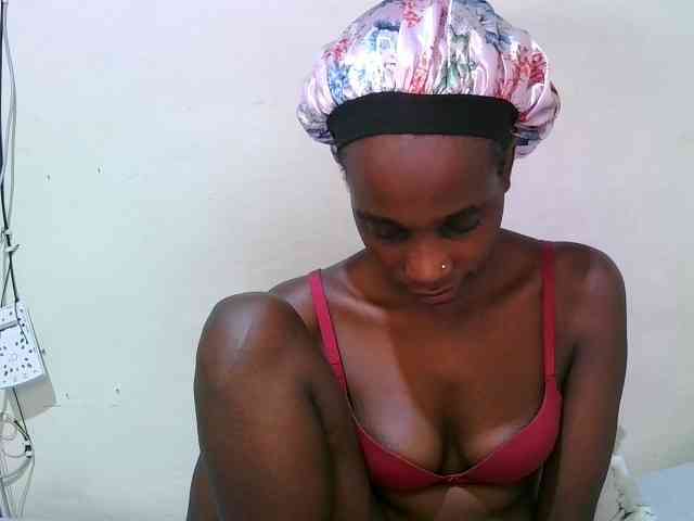 pritty-amber webcam