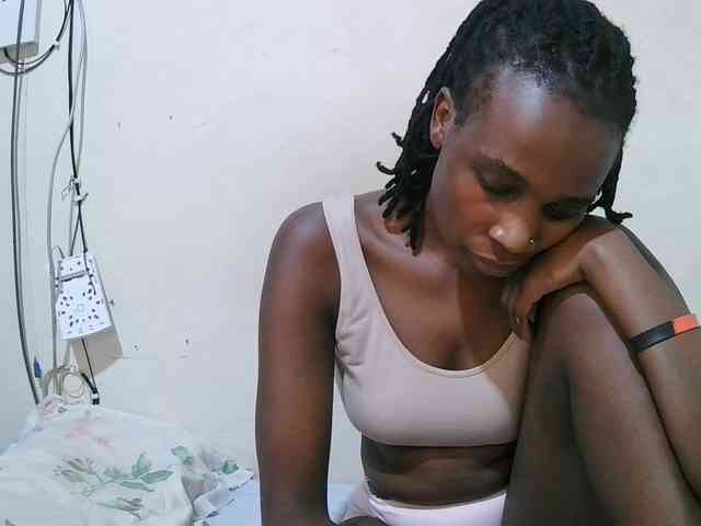 pritty-amber webcam