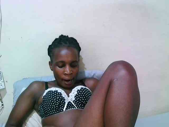 pritty-amber webcam