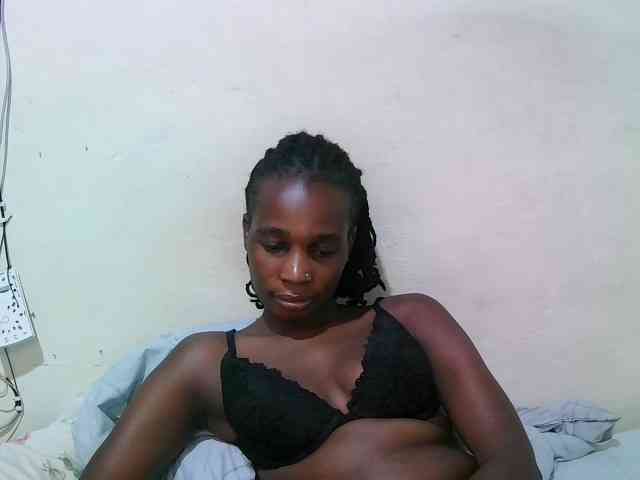 pritty-amber webcam