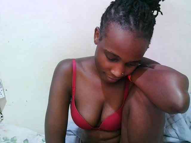 pritty-amber webcam