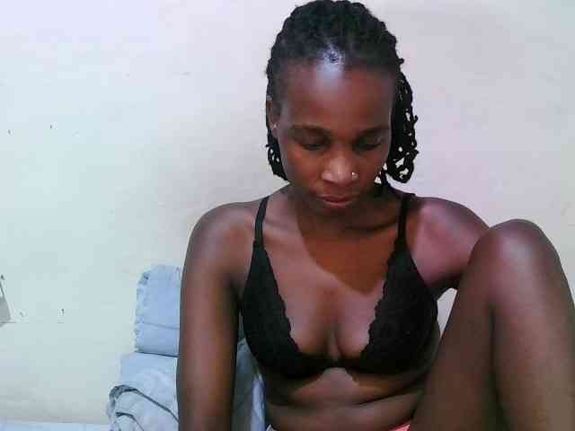 pritty-amber webcam