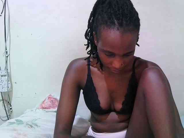 pritty-amber webcam