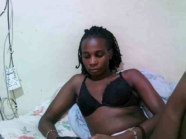 pritty-amber webcam