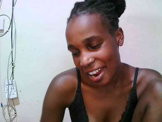 pritty-amber webcam