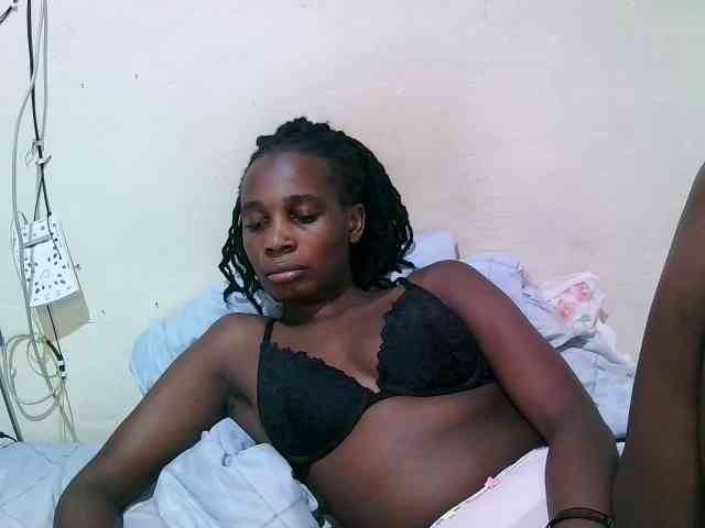 pritty-amber webcam