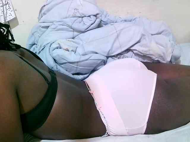 pritty-amber webcam