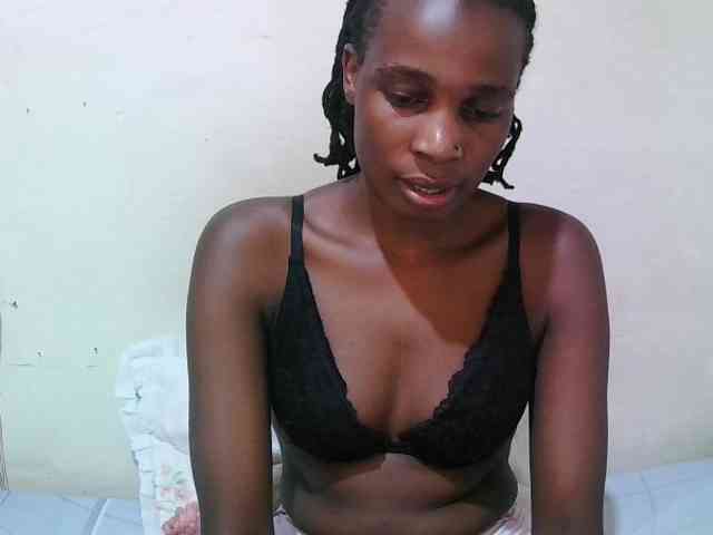 pritty-amber webcam