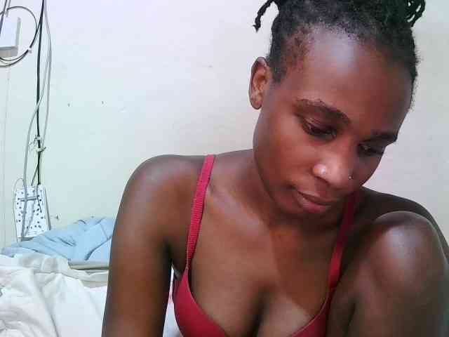 pritty-amber webcam
