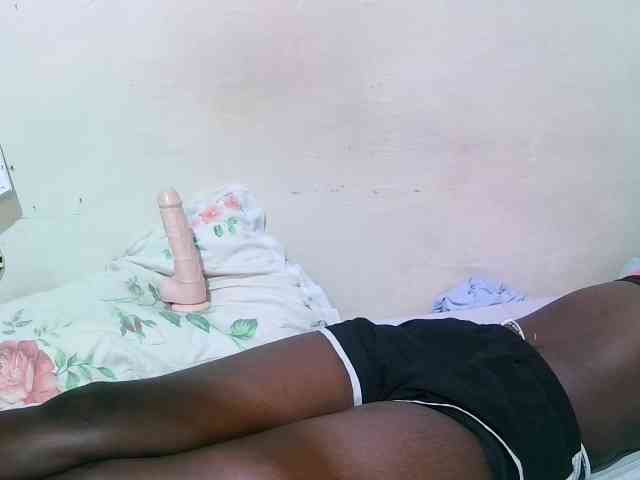 pritty-amber webcam