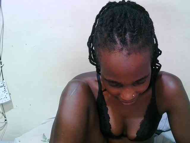 pritty-amber webcam