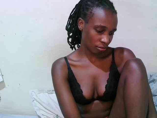 pritty-amber webcam