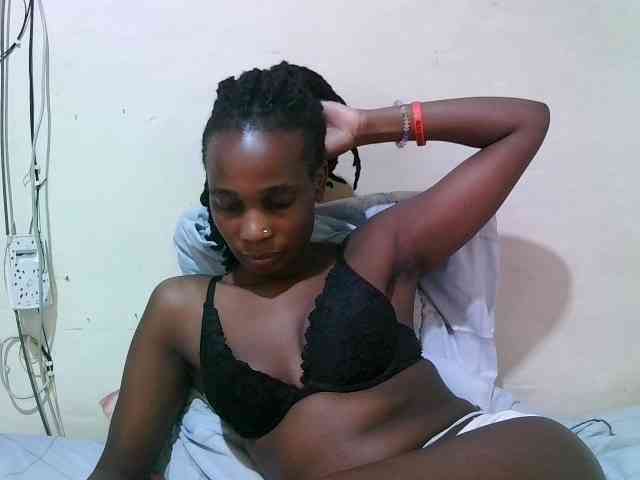 pritty-amber webcam