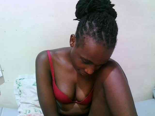 pritty-amber webcam