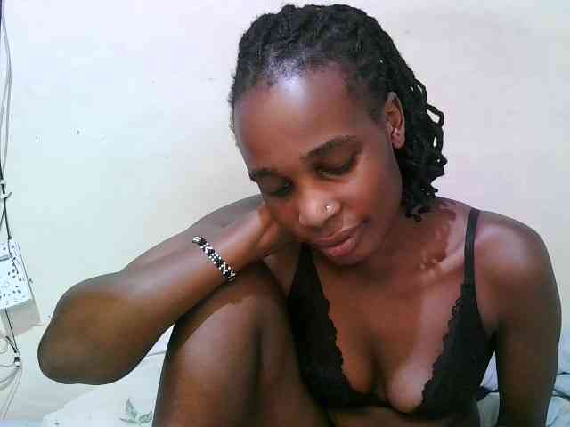 pritty-amber webcam