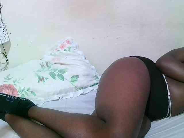 pritty-amber webcam