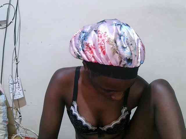 pritty-amber webcam