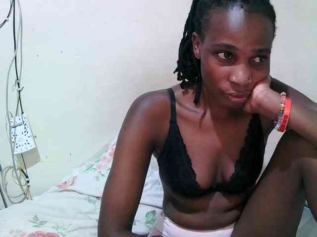pritty-amber webcam